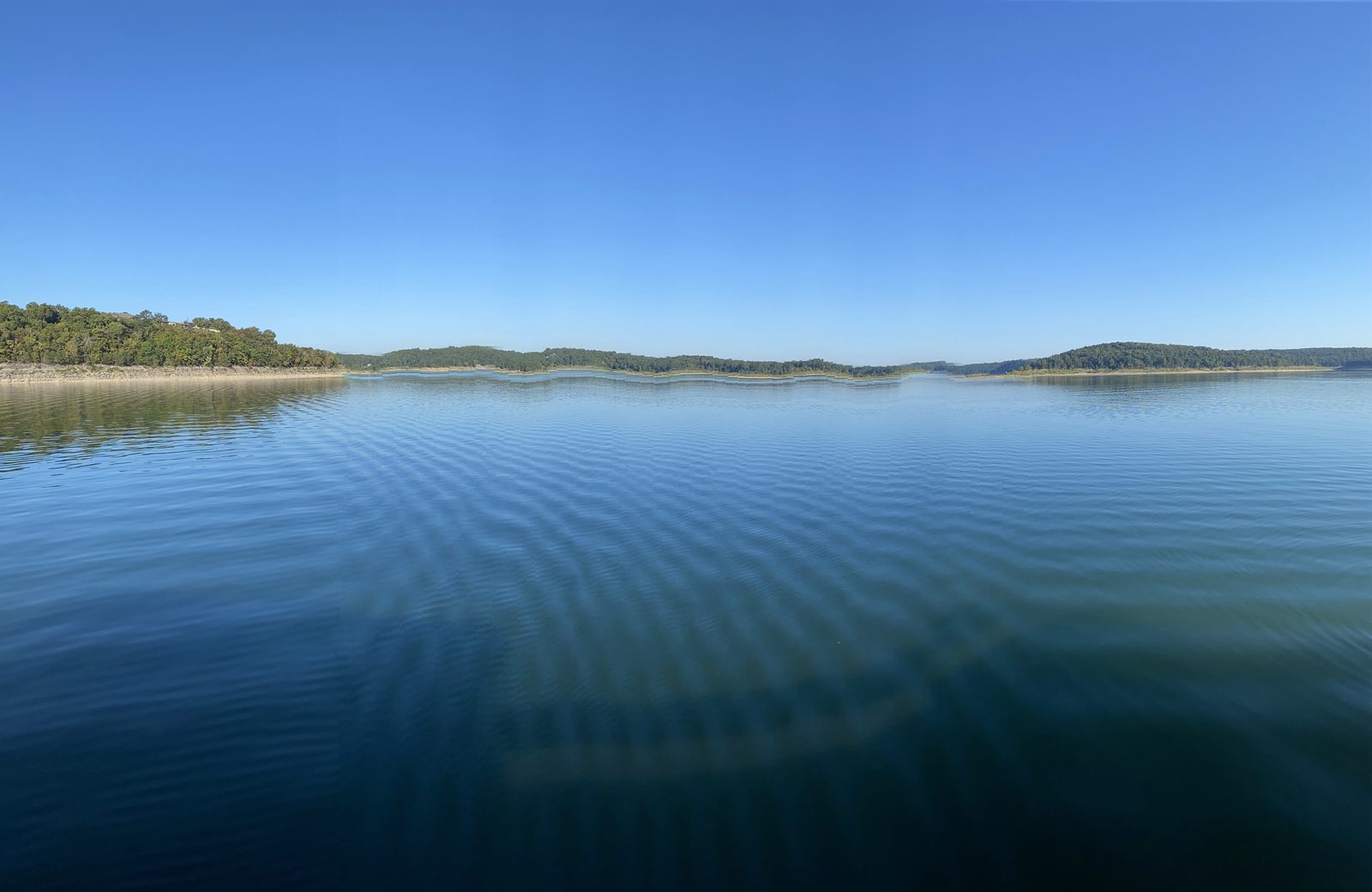Morning on Bull Shoals Lake